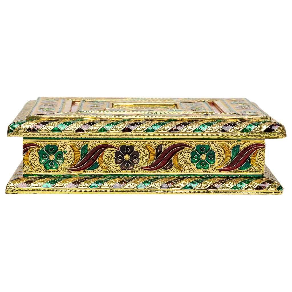 Portagioie in metallo dorato sbalzato 20x20x6h