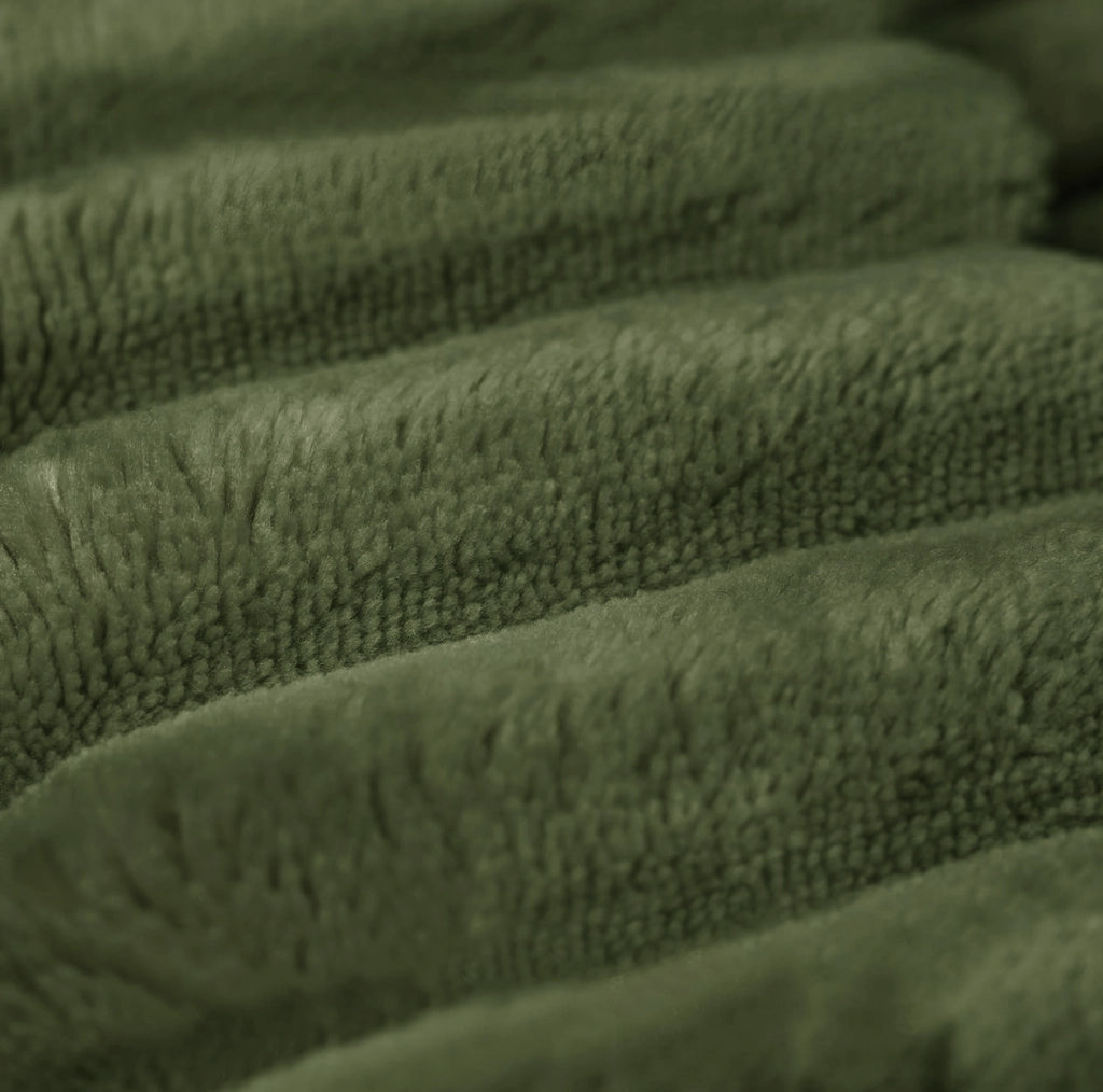 Divano chaise longue in velluto a coste verde con schiuma ad alta elasticità