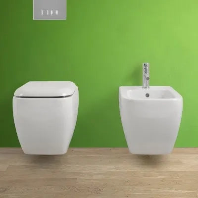 Set di Sanitari sospesi Metropolitan in ceramica con WC, Bidet e Copriwater avvolgente