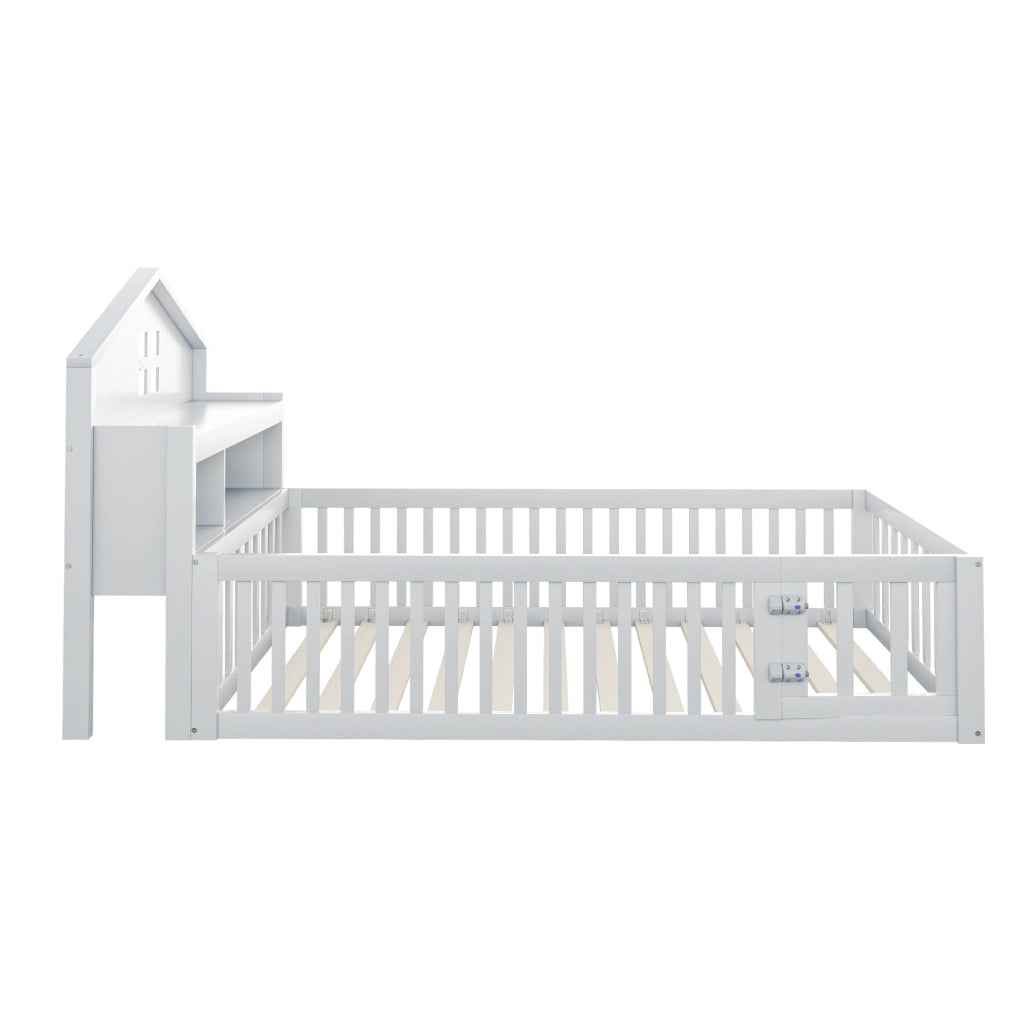 Letto per bambini 90 x 200 cm bianco a casetta con lavagna, ripiani, porta e rete a doghe