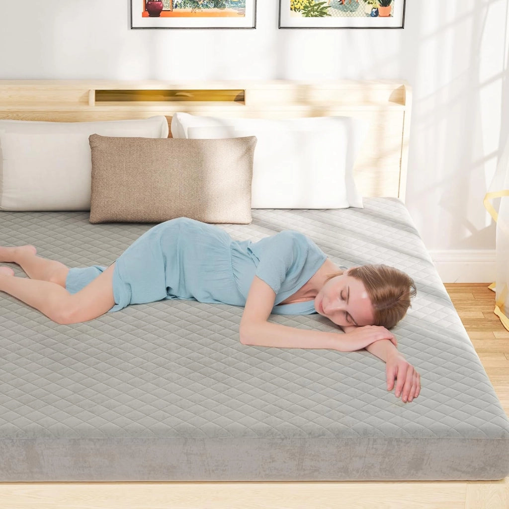 Protezione per Materasso, Coprimaterasso in Velluto Morbido di Lusso con Fondo Antiscivolo, Copertura per Materasso Confortevole con Imbottitura in Spugna (200 x 180 cm)
