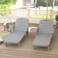 Set 2 Sdraio da Giardino Regolabili con Tavolino e Braccioli, in Polipropilene, 79x158x88 cm, Grigio Chiaro