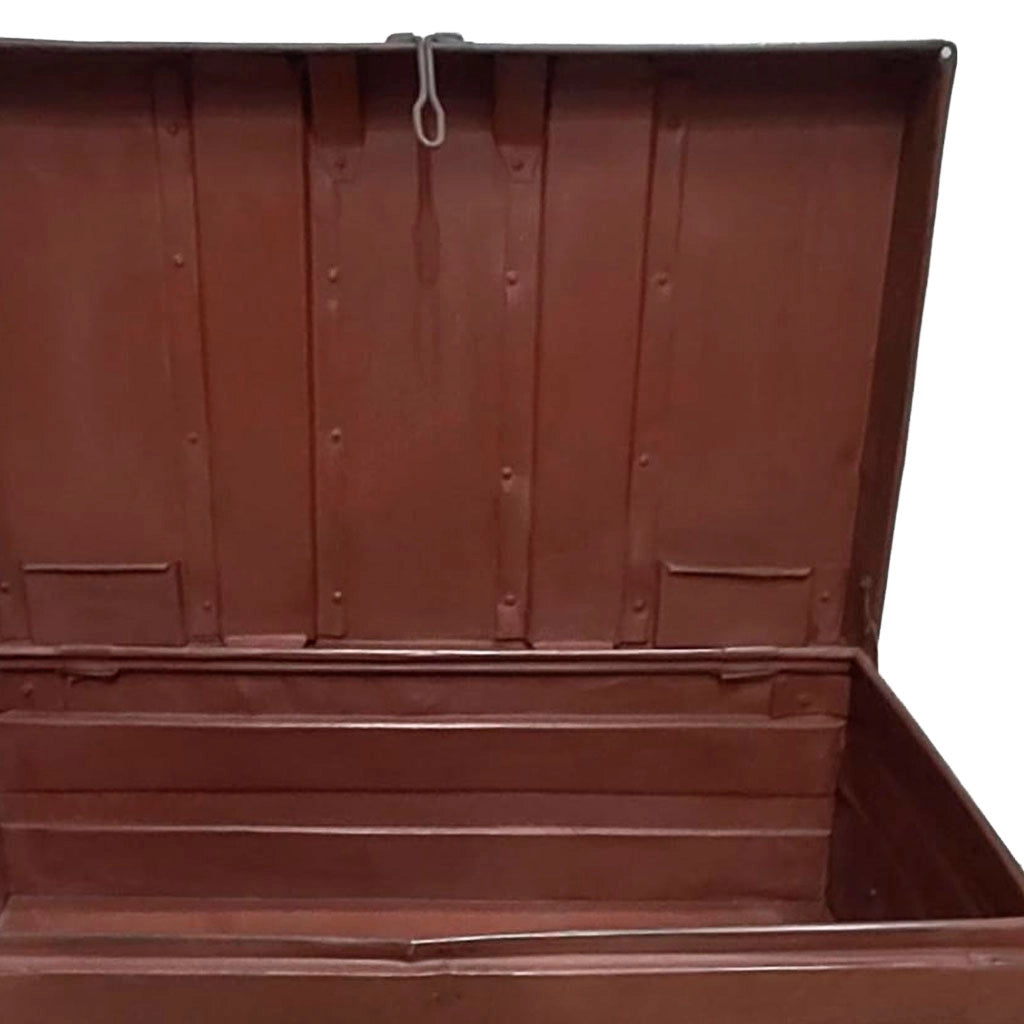 Valigia artigianale in metallo, 67x37x25h cm