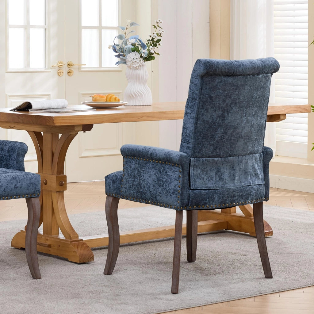Sedia da pranzo, venduta singolarmente, tessuto chenille, gambe in legno massello, con braccioli, blu