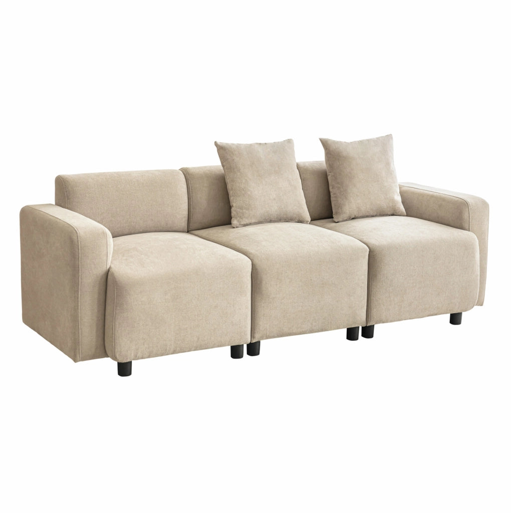 Divano 3 posti ULEVR 211 cm in ciniglia beige con 2 cuscini, schienale alto e braccioli arrotondati