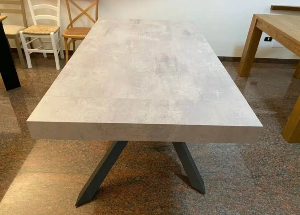 Tavolo big table nobilitato finitura beton l.180 p.100 h.77 (aperto280cm) (1614) - Mobili 2G