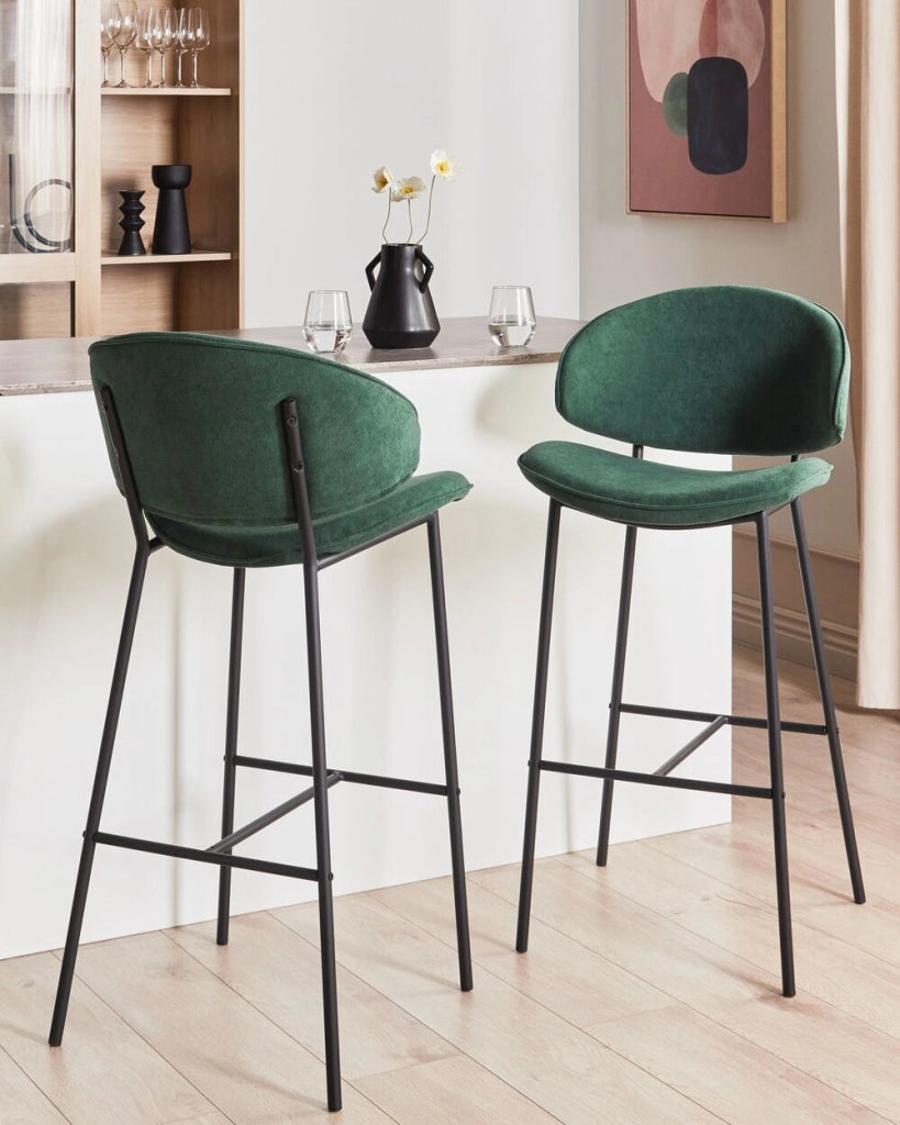 Set di 2 sgabelli da bar con sedile imbottito in tessuto verde senza braccioli schienale curvo stile moderno