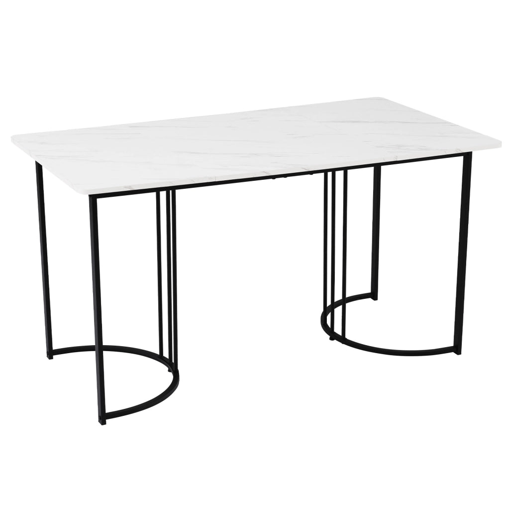 Set da pranzo 140x80 cm con tavolo effetto marmo; sedie in velluto; MDF bianco