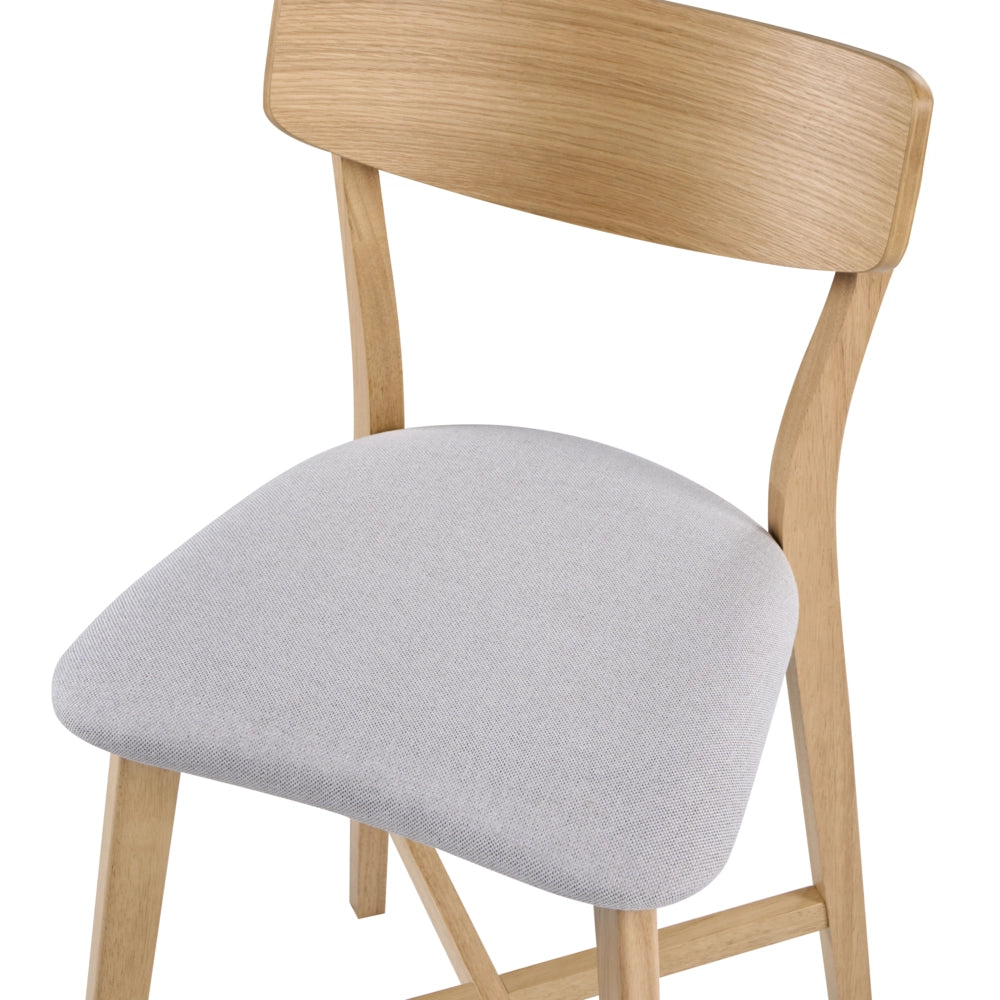 Set di 2 sedie da pranzo con seduta in tessuto grigio e struttura in legno massiccio chiaro stile retrò senza braccioli