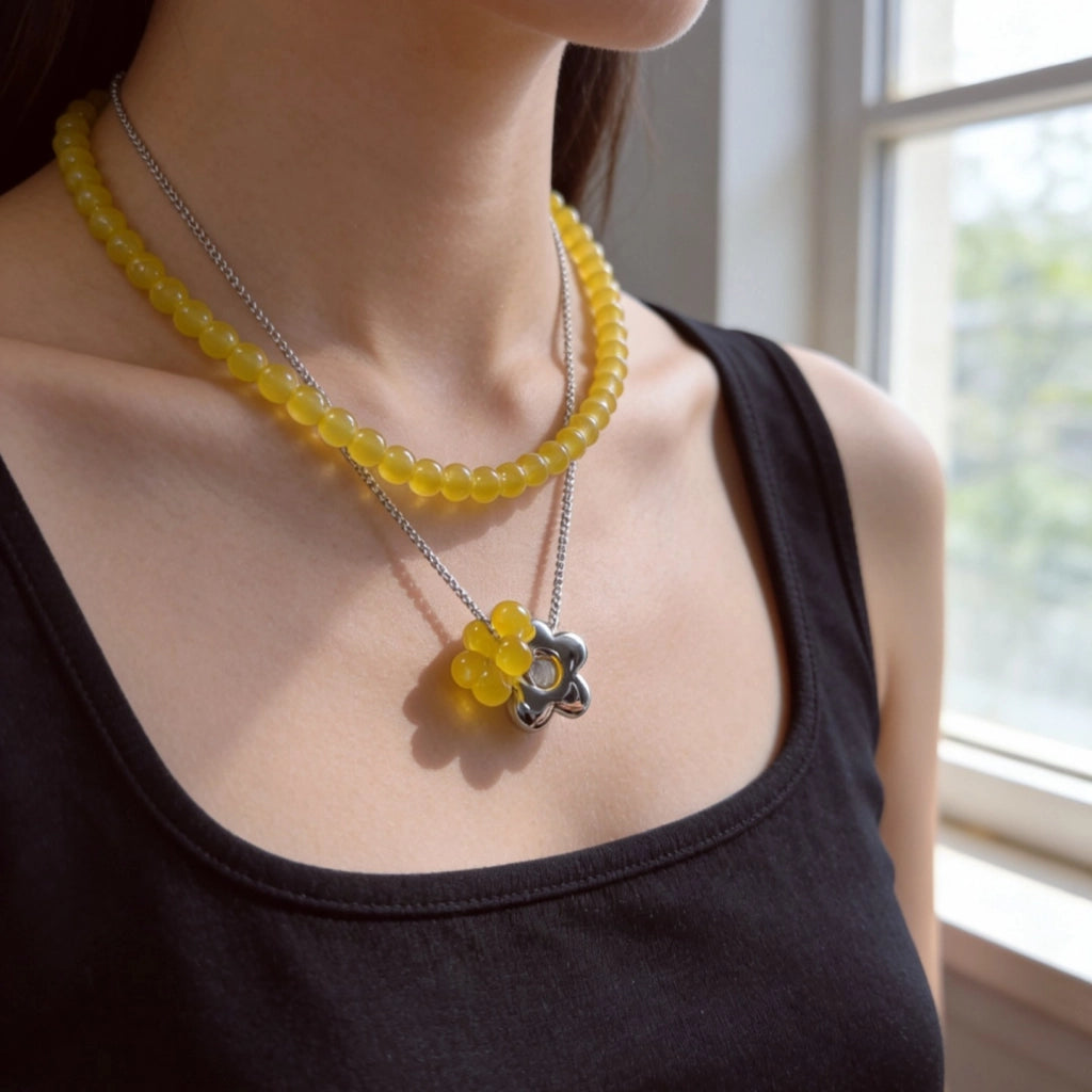 Collana a strati con fiori occhio di gatto