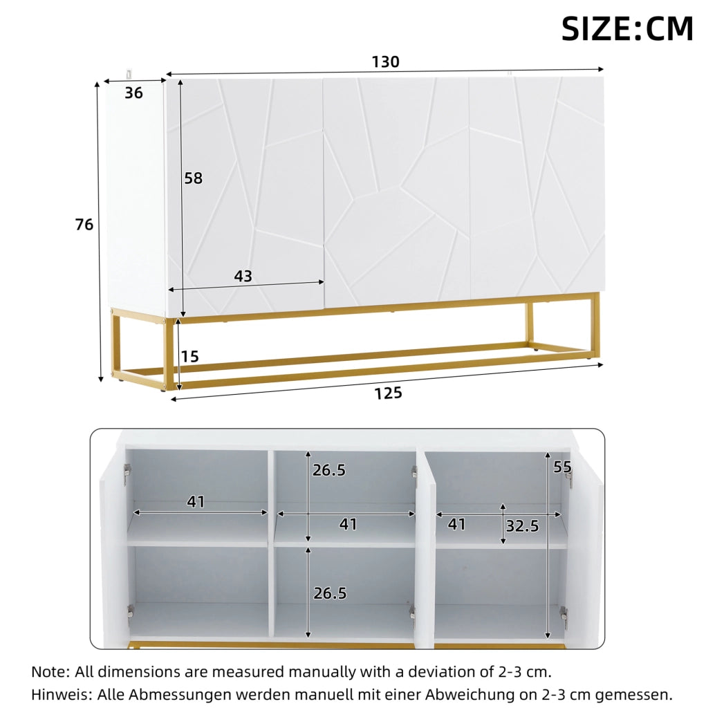 Credenza moderna lucida con ante scanalate e ripiani regolabili