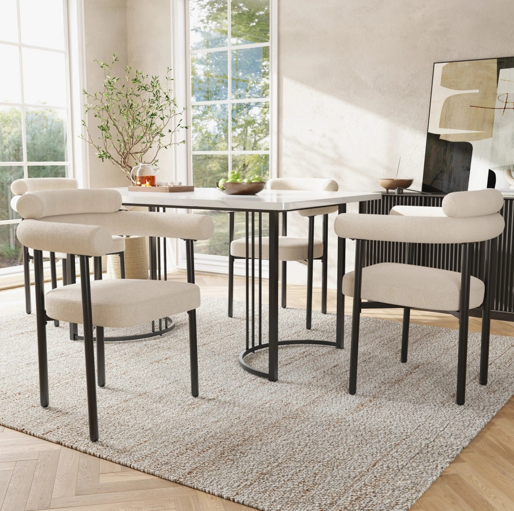 Poltroncina da pranzo beige con struttura in ferro