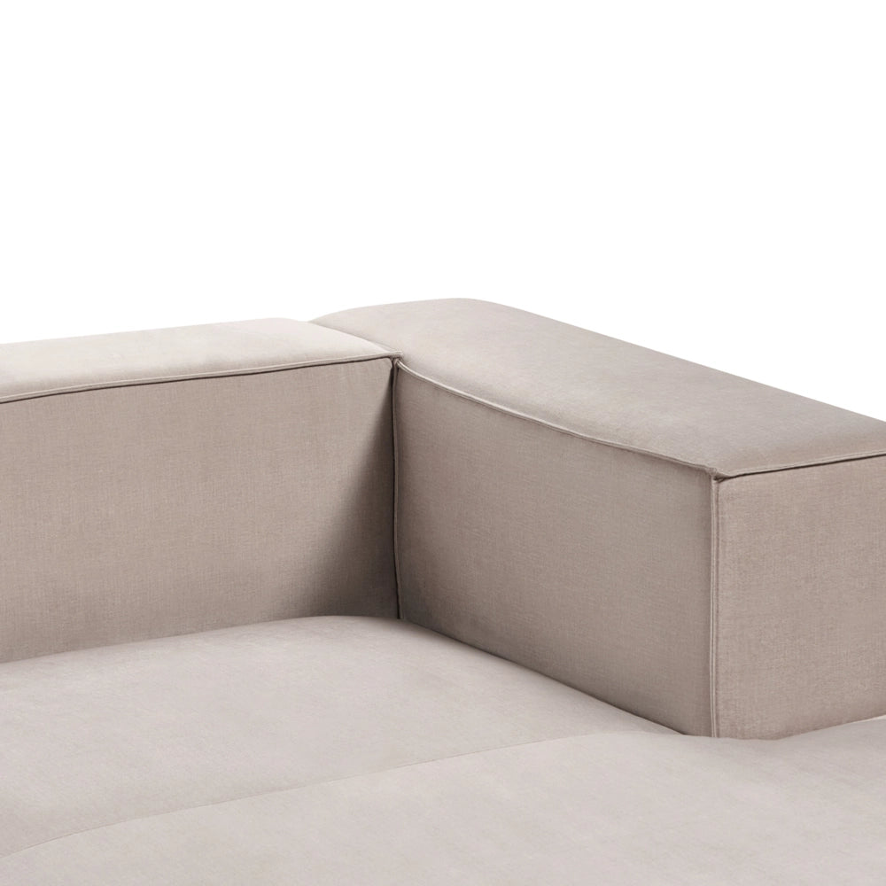 Divano angolare a 3 posti a destra in tessuto grigio talpa con braccioli imbottiti Stile minimalista