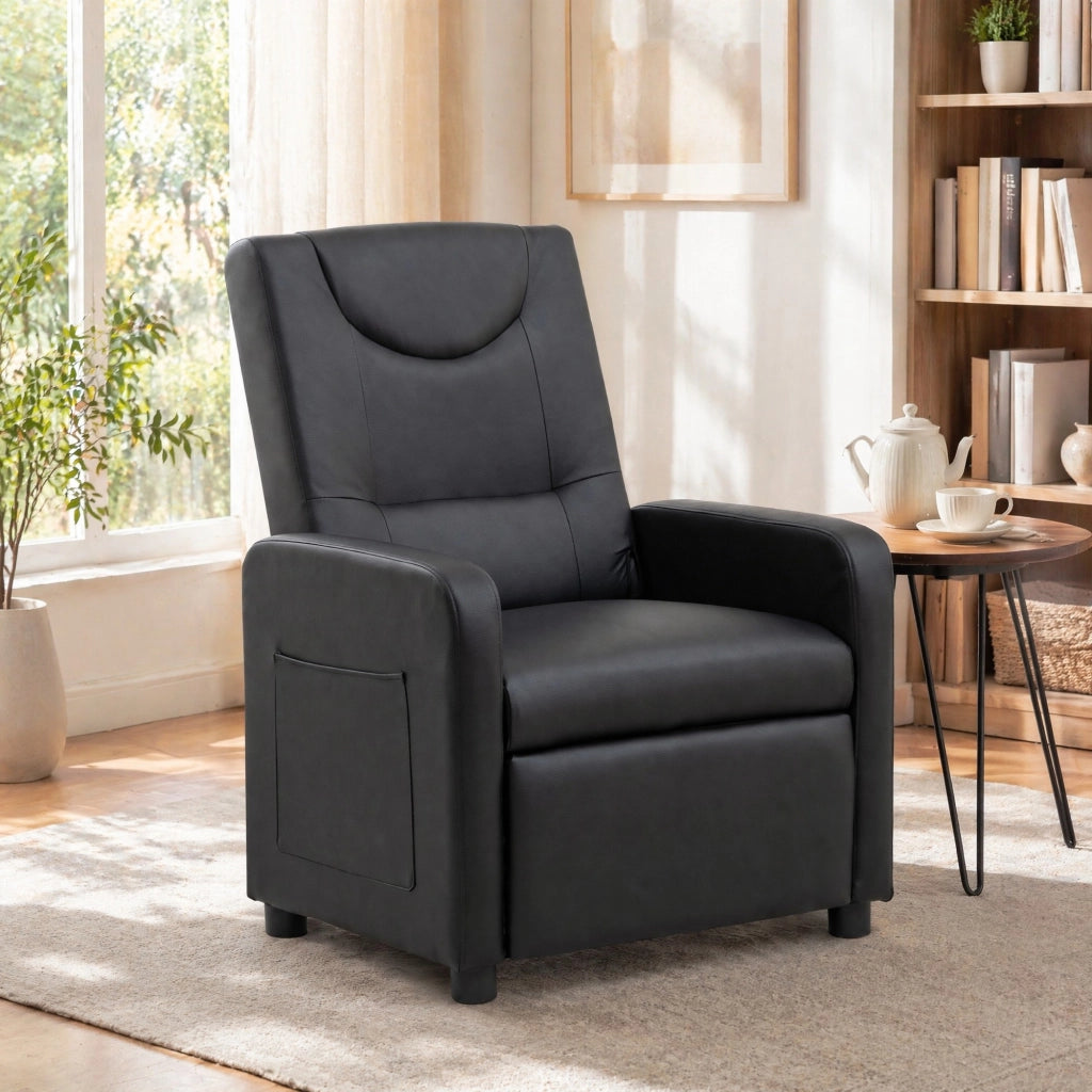 Poltrona relax reclinabile con poggiapiedi pieghevole e posizioni multiple in PU Nero
