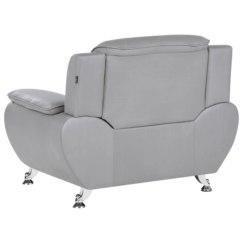 Poltrona in ecopelle vegana grigio con braccioli imbottiti, gambe in metallo argentato, facile da pulire, stile moderno e glamour per il soggiorno