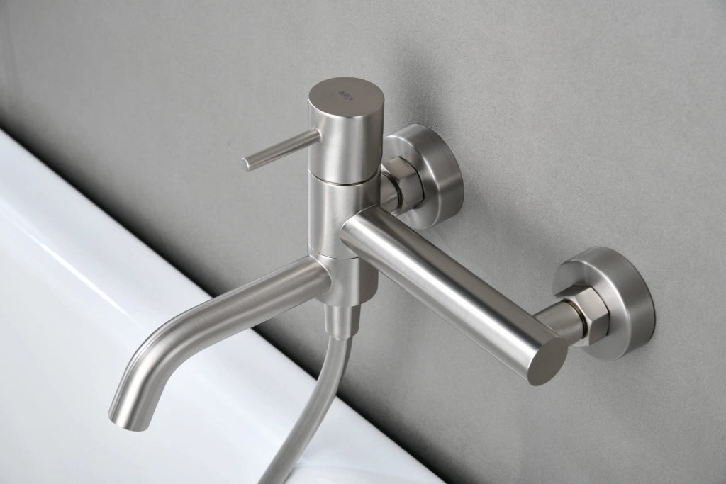 IMEX Miscelatore vasca-doccia con corpo in ottone tubo flessibile PVC 180 cm supporto doccia ABS maniglia rotonda cartuccia ceramica Ø35 mm finitura nichel spazzolato modello Monza Imex-BDM039-4