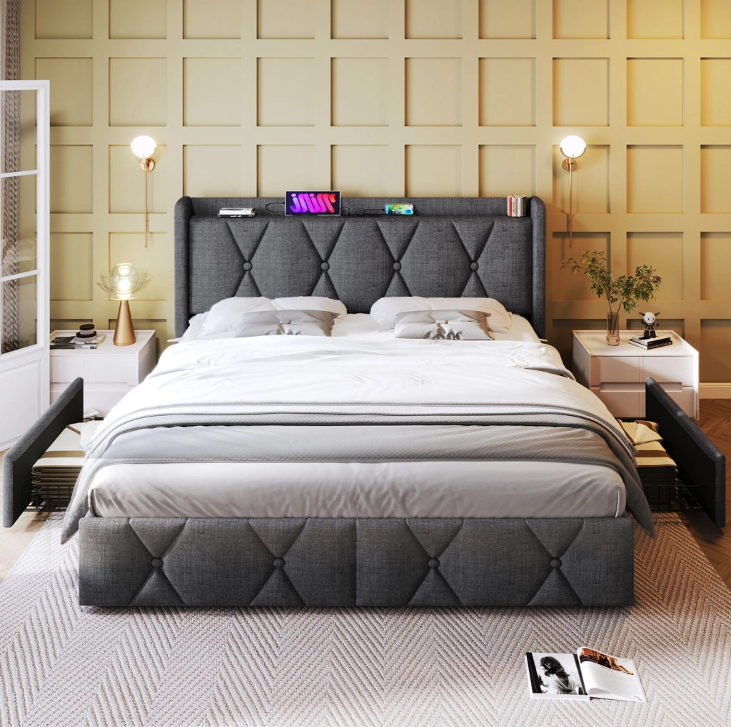 Letto imbottito 140x200 cm grigio con 4 cassetti, prese USB e rete a doghe
