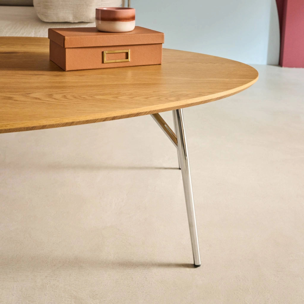 Tavolino ovale con gambe cromate e effetto legno, quercia