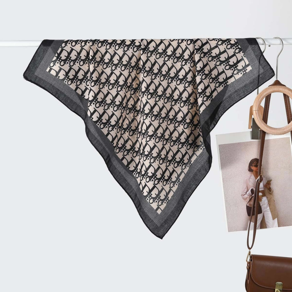 Sciarpa/foulard da donna versatile, semplice e calda