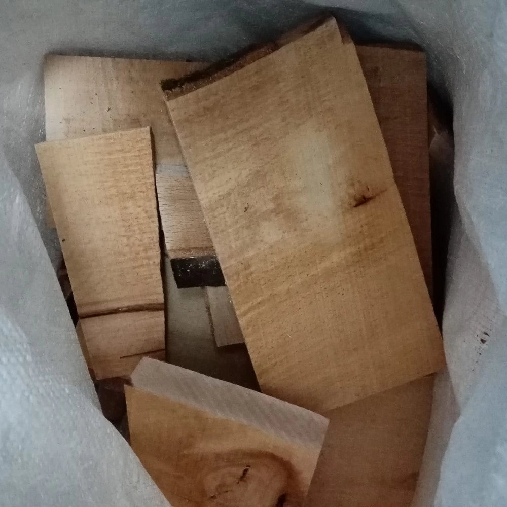 Legna da ardere 15kg di pezzetti di faggio accendifuoco naturale essiccato imbustato