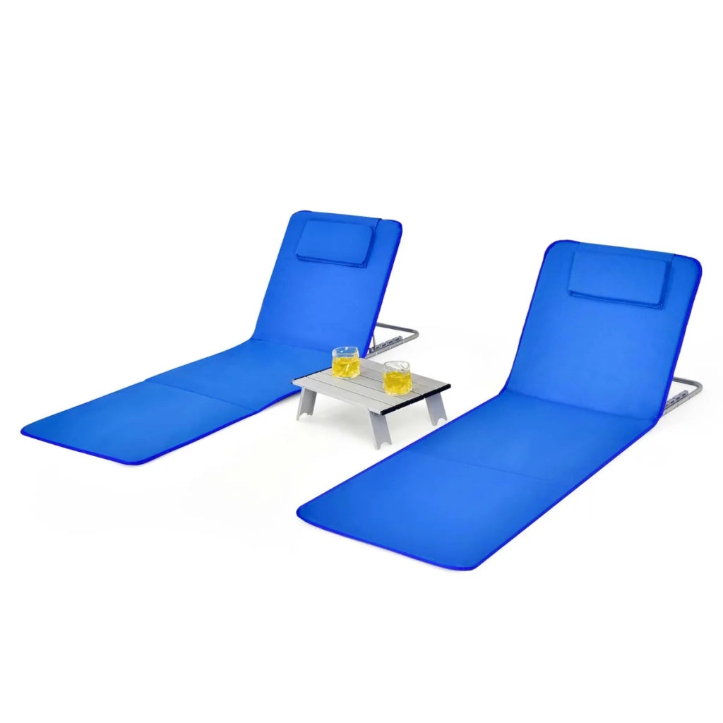 Set di 2 materassini da spiaggia pieghevoli e tavolino laterale 161 x 55,5 x 27-47 cm design confortevole in tessuto Oxford blu 20_0020662