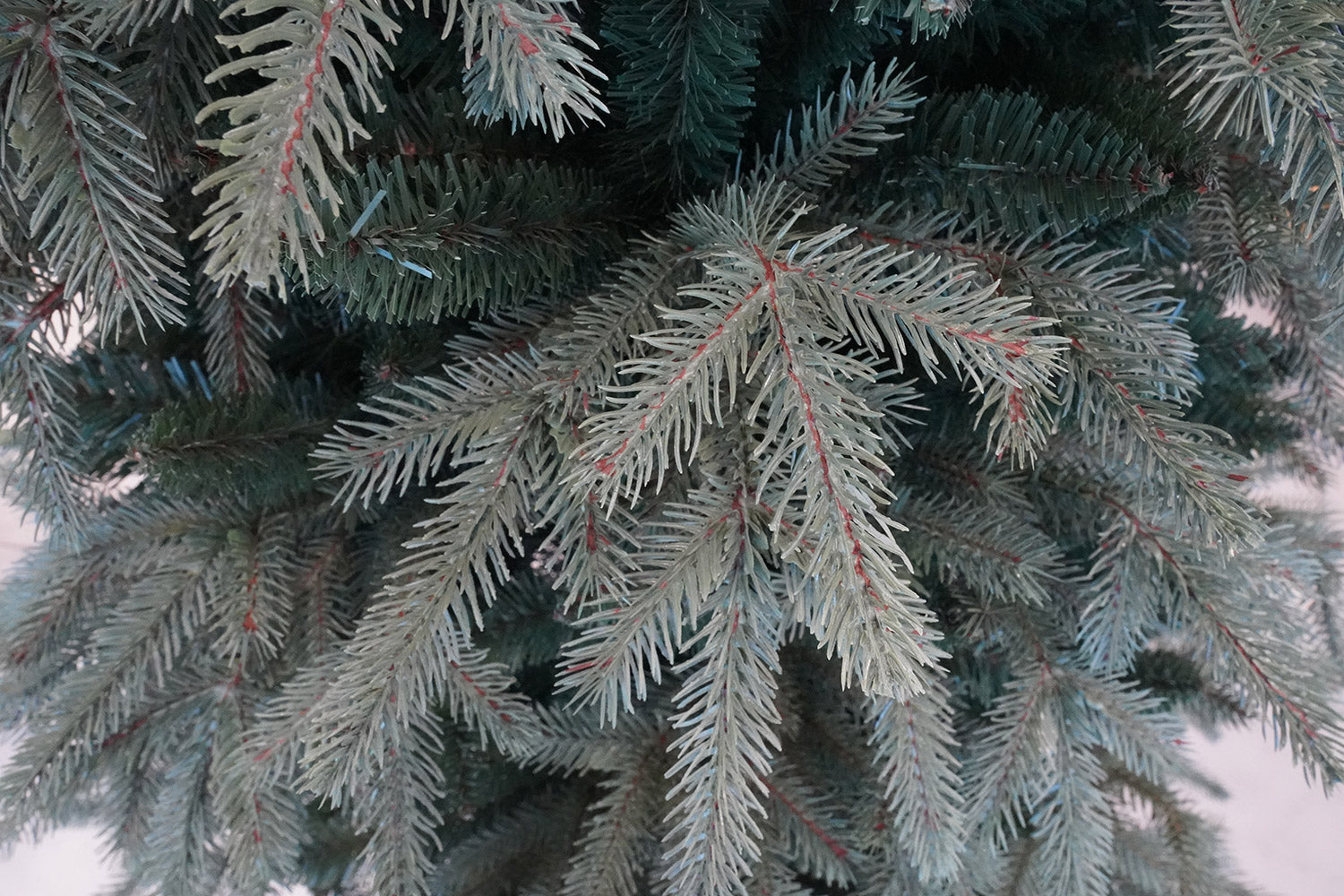 Albero di Natale Artificiale 240 cm 60 Rami con Tronco Pino Adamello Verde