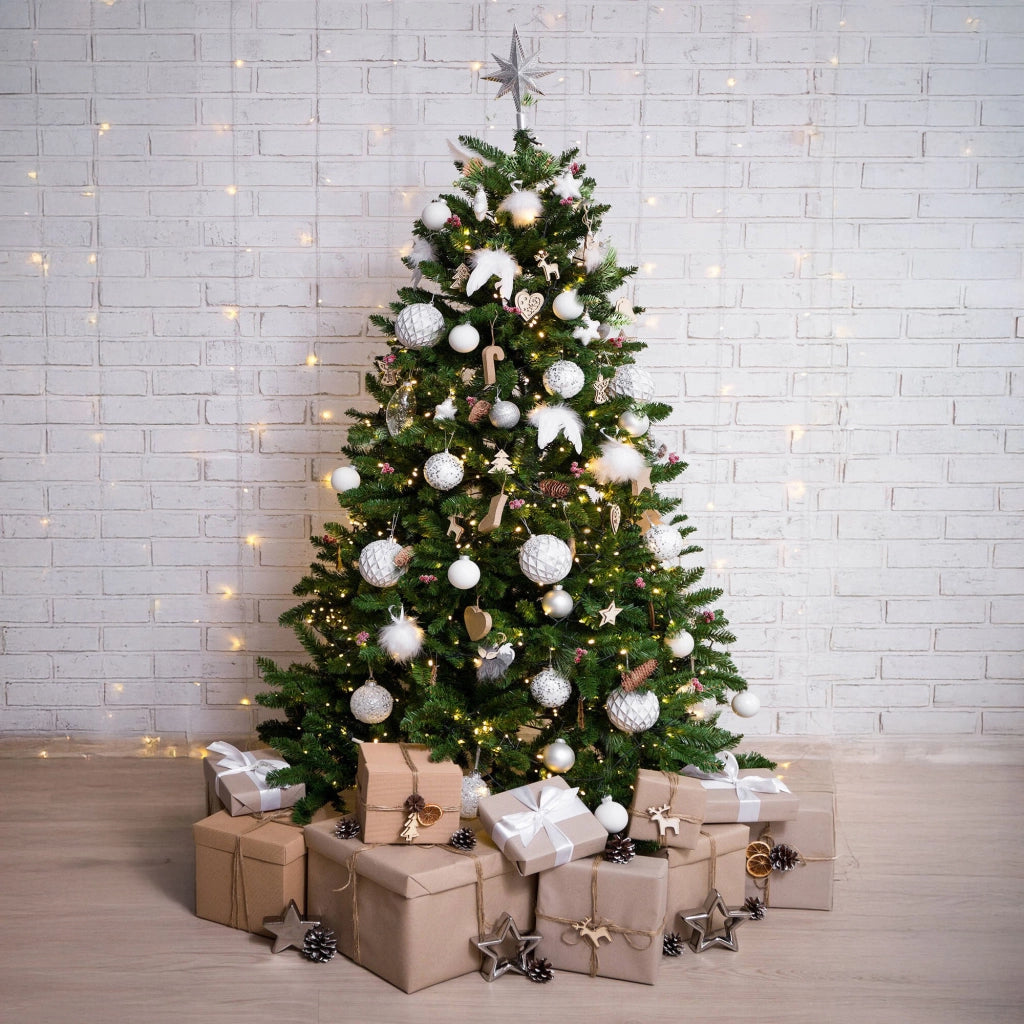 Albero di Natale Camden, Albero artificiale extra folto, Albero effetto reale in PVC con Pigne incluse, 668 rami, Altezza cm 180