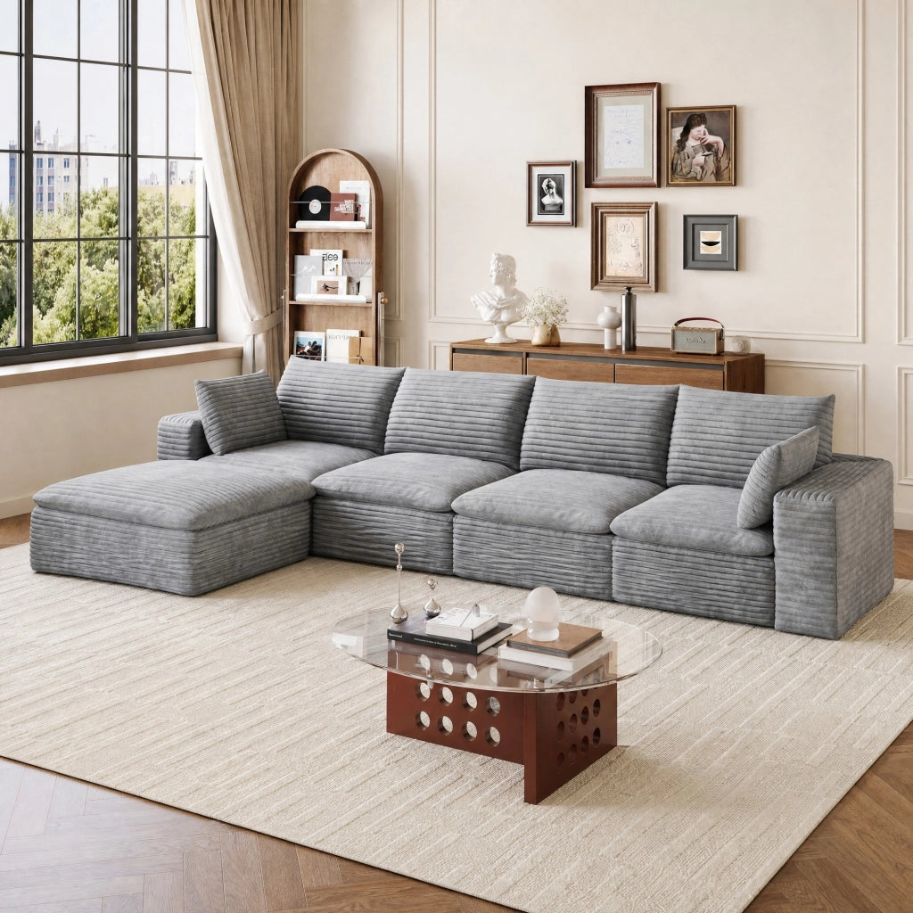 Divano modulare in tessuto grigio con supporto interamente in schiuma e tecnologia di compressione ad alta densità