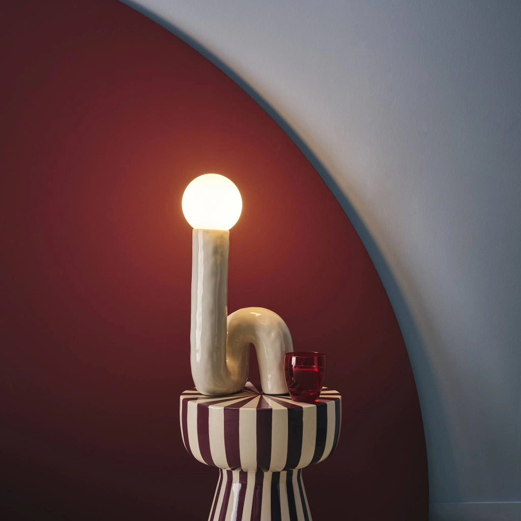Lampada da tavolo in design organico ceramica smaltata,  45cm, crema