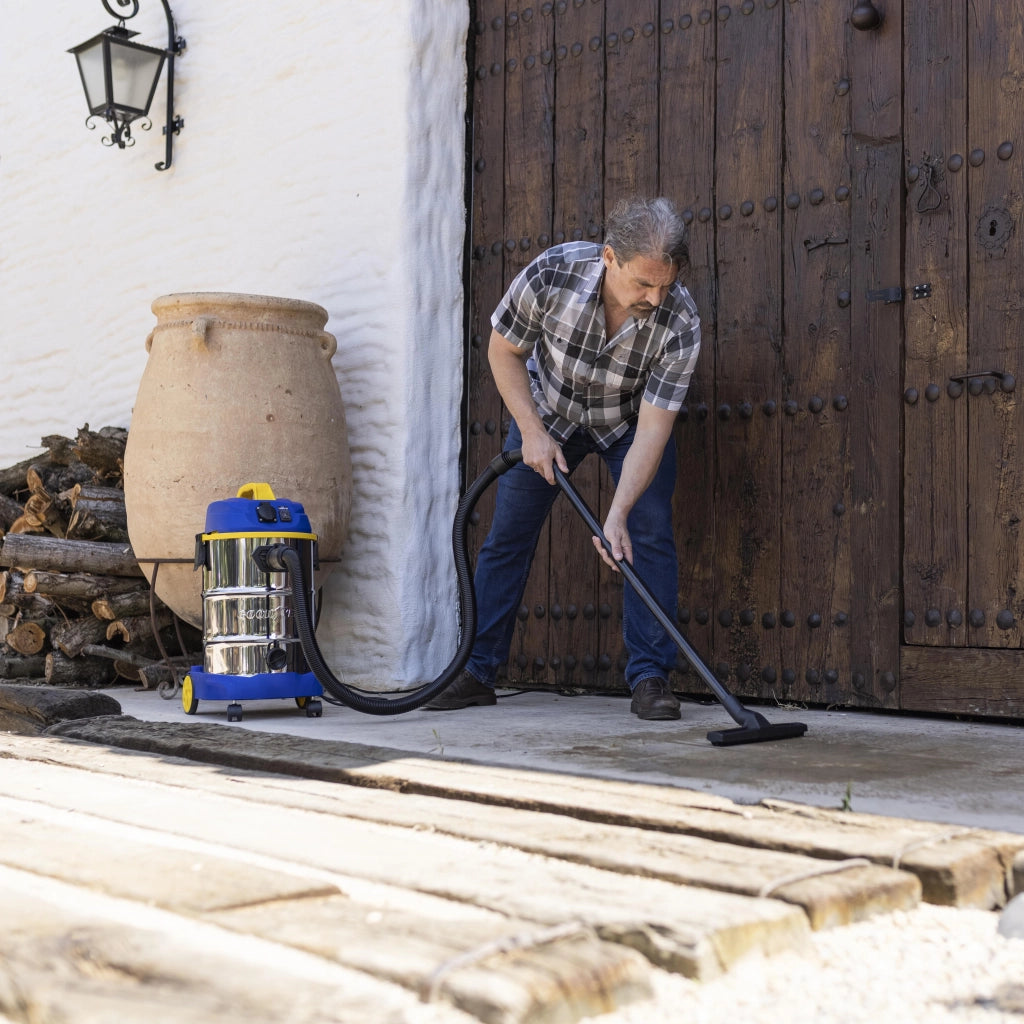 Aspirapolvere Industriale per Solidi e Liquidi 30 L. Aspirapolvere senza sacco 1.600W Goodyear