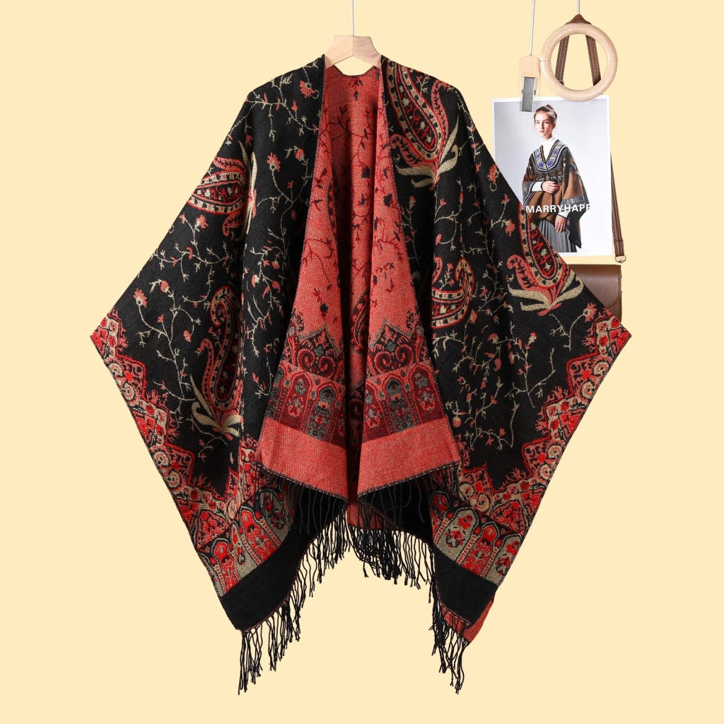 Sciarpa/mantella vintage in jacquard con spacco e nappe.