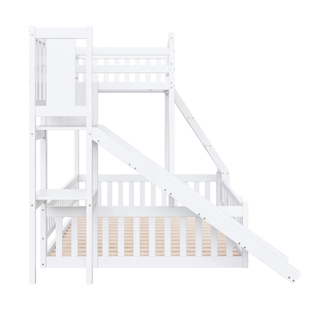 LETTO A CASTELLO 140x200 cm Bianco con scivolo e mensole