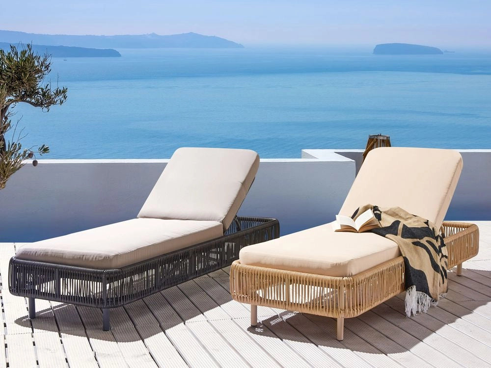 Lettino da giardino per esterni Naturale e Beige PE Rattan Alluminio Tessuto Poliestere Cuscino regolabile Schienale reclinabile