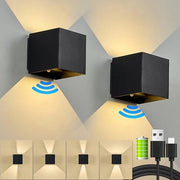 Due pezzi - Lampada LED da parete 6W con sensore di movimento e batteria ricaricabile - Classe di efficienza A