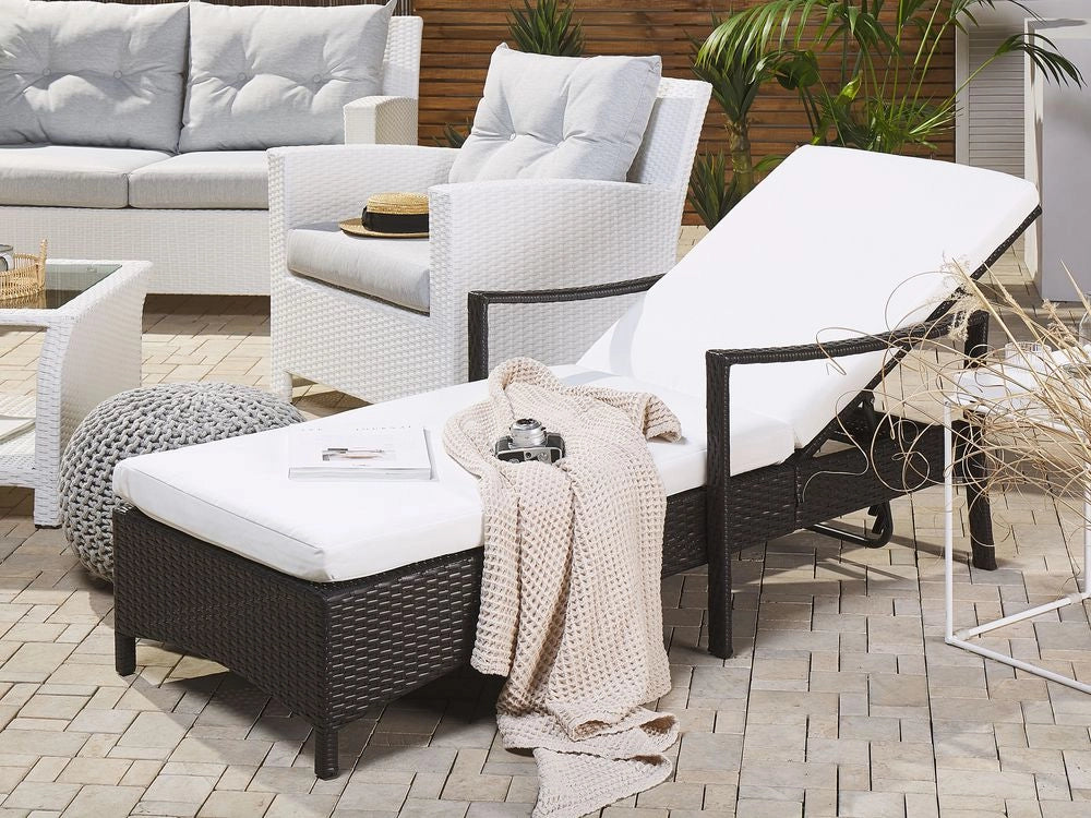 Lettino da esterno da giardino Cuscino in tessuto poliestere rattan marrone e bianco Schienale reclinabile regolabile