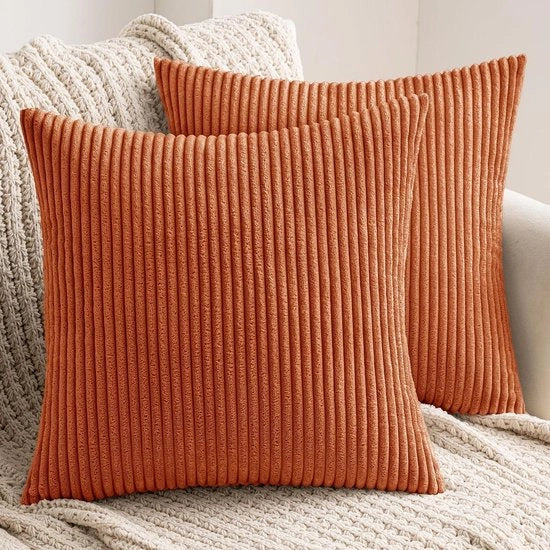 Set di cuscini corduroy decorativi con chiusura a zip nascosta - set da 2 (caramello, 45 x 45 cm)