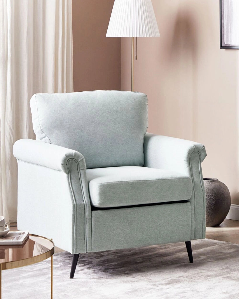 Poltrona Rivestimento in Tessuto Grigio Chiaro Gambe in Metallo nero Cuscini Seduta e Schienale Sfoderabili Stile Retrò Glam