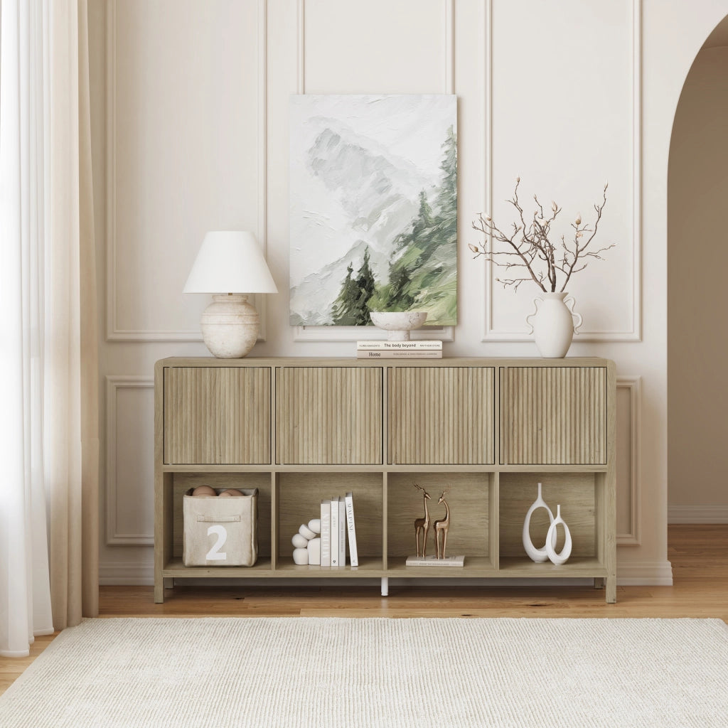 Credenza Bassa Lukkodso con 4 Ante e Scomparti Aperti 77x145x30 cm Effetto Rovere medio-chiaro [en.casa]