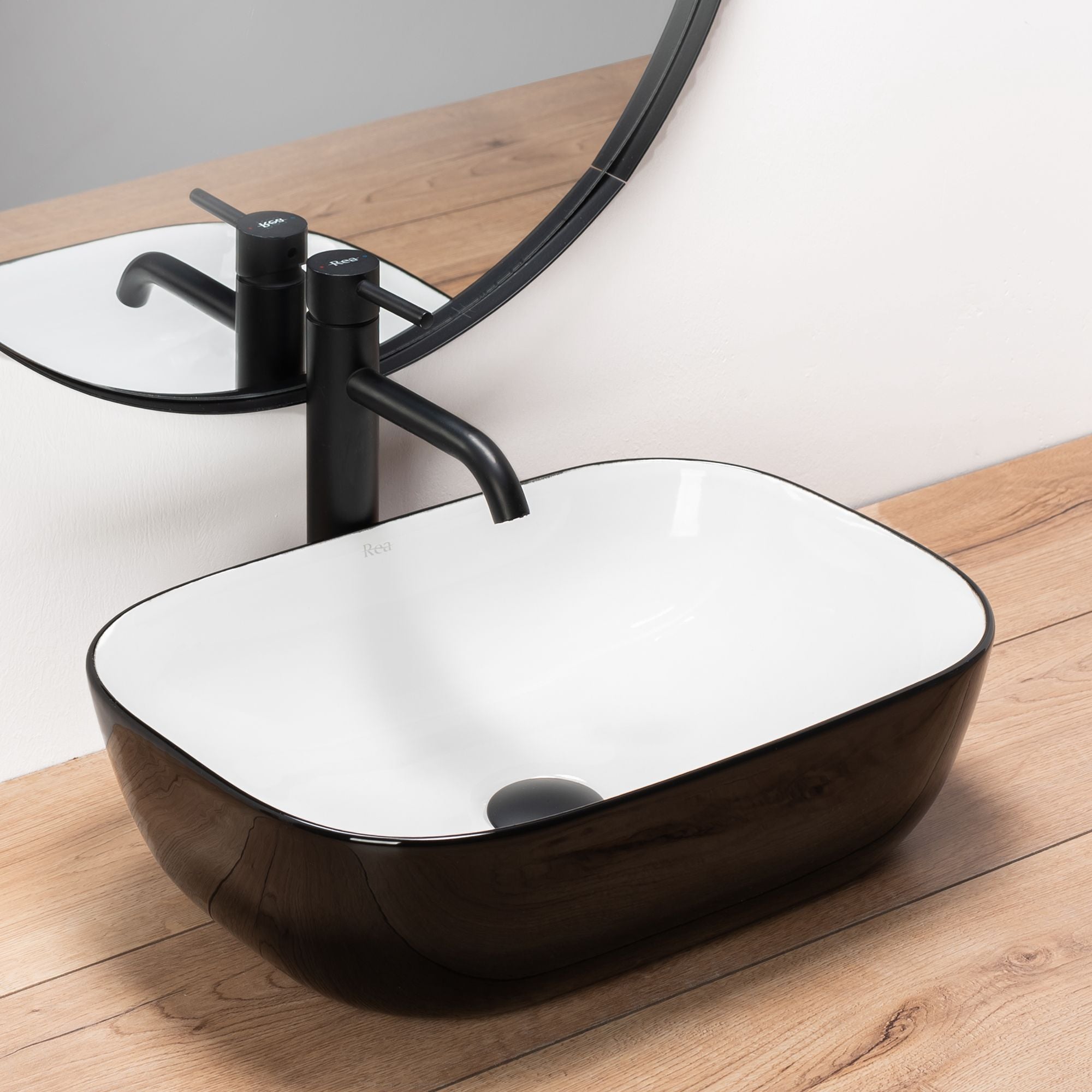 Lavabo Da Appoggio Rea Belinda White Black