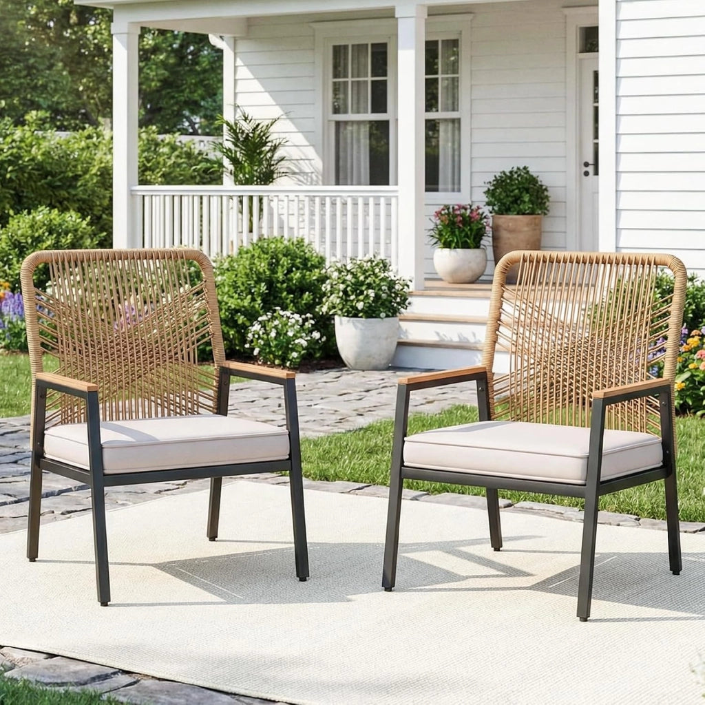 Sedie da giardino in rattan, Set da 2, Sedie da patio resistenti alle intemperie, Sedie da balcone in metallo, Portata massima 160 kg, Braccioli in WPC, Per patio, giardino e veranda, Beige