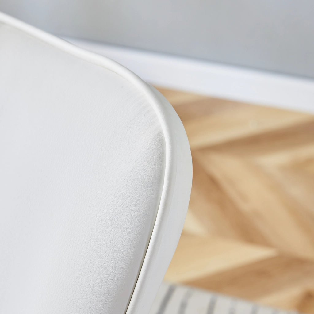 Sedie da pranzo set da 2 con schienale ergonomico imbottitura in schiuma piedini regolabili in pu bianco argento