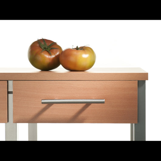 Carrello da cucina OSLO con cassetti, cestelli e portabottiglie – Struttura in metallo colore alluminio e piano effetto noce