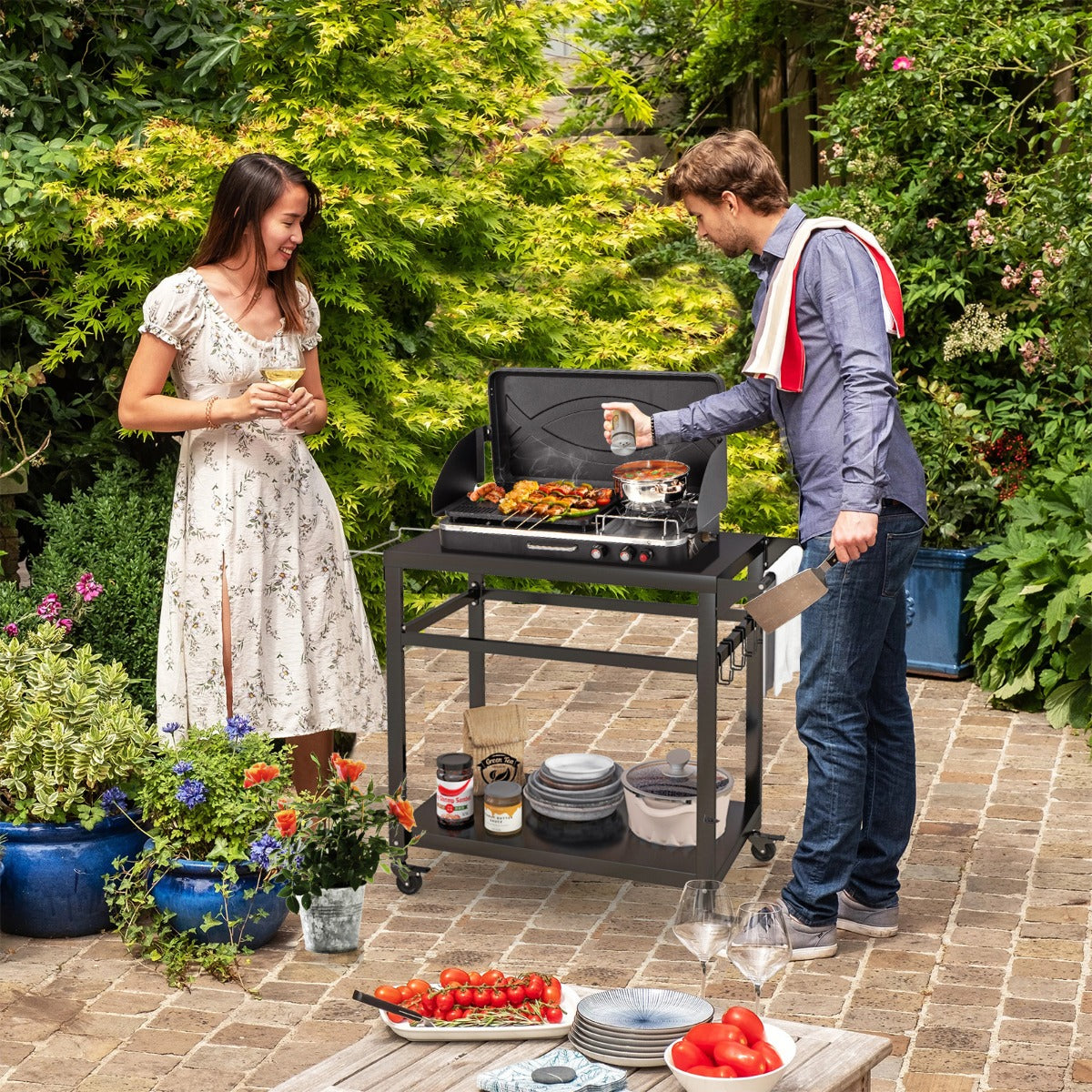 Carrello barbecue da esterno con 2 ripiani 4 ruote bloccabili ganci-Buffet-Armadio da cucina Carrello BBQ portatile per forno pizza Nero