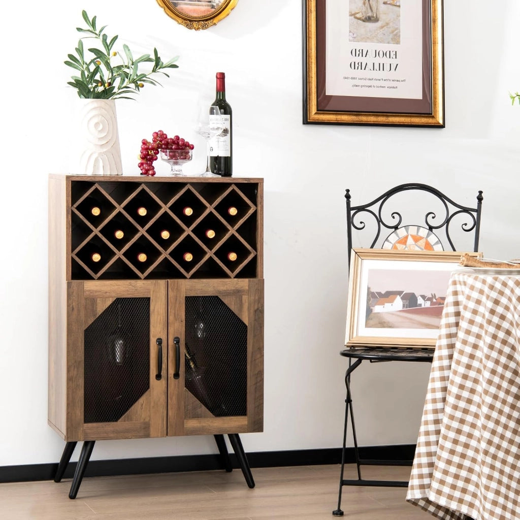 Credenza Cucina Industriale, Cantinetta Vino Legno con Ripiano Estraibile di Bottiglie, 2 Ante in Rete e Dispositivo Antiribaltamento, Mobile a Buffet, Bar, Marrone, 59,5 x 35 x 95,2 cm