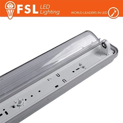 PLAFONIERA STAGNA 1X18W CM 60 T8 IP65