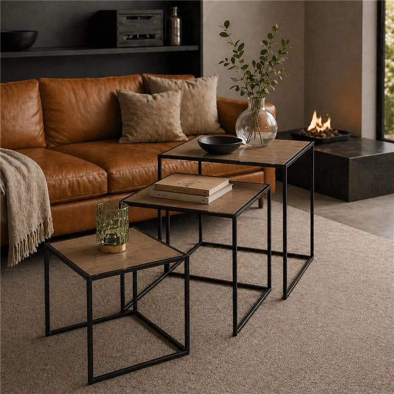 SET DI TRE TAVOLINI RETTANGOLARI CON STRUTTURA IN METALLO NERO E TOP IN MDF EFFETTO LEGNO SCURO MISURE: 35X40CM, 40X45CM, 45X50CM