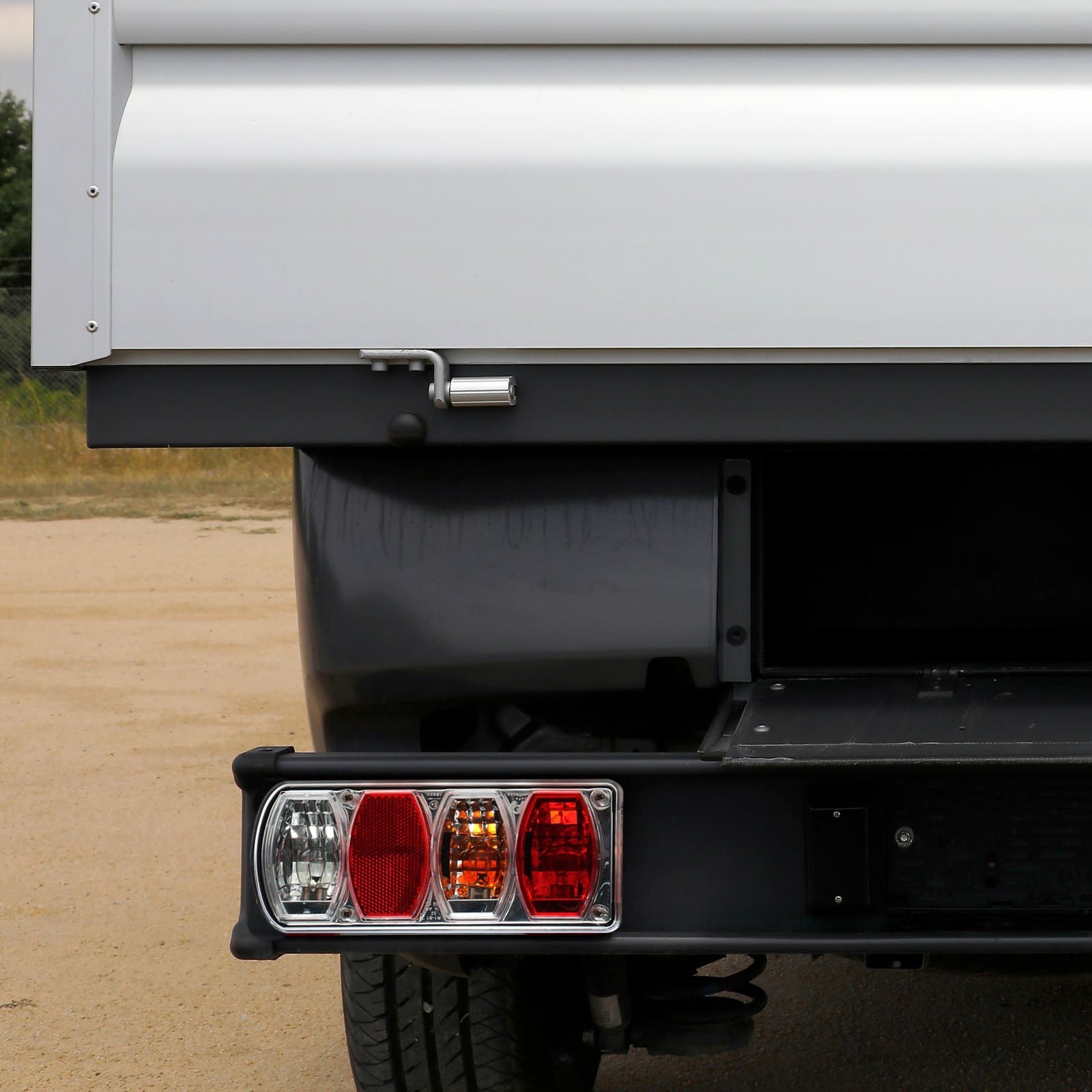 Luci posteriori 2 pezzi Collegamento luce retromarcia T.2 Luce targa Fanali per rimorchio