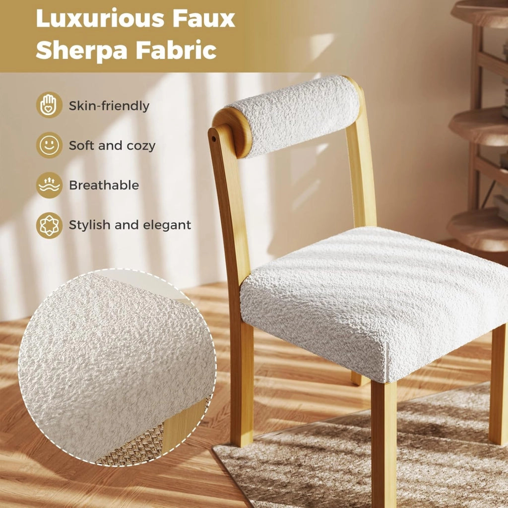 Set di 2 sedie moderne per sala da pranzo, gambe in legno massello, sedie imbottite con tessuto sherpa, carico fino a 150 kg, per cucina, caffè, naturale + bianco