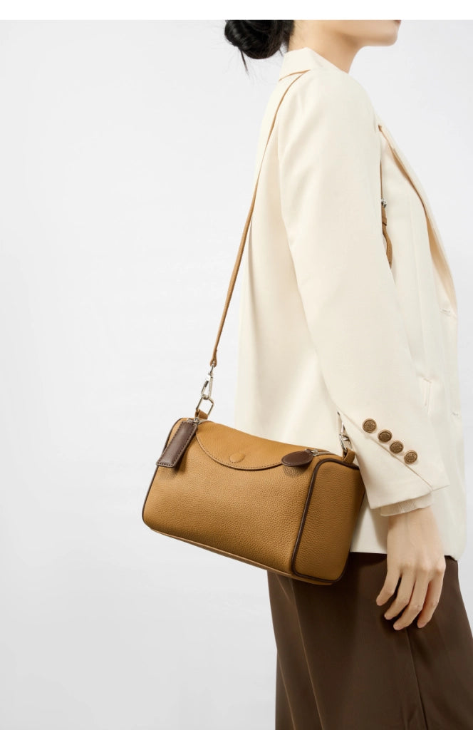 Borsa a tracolla da donna in vera pelle, marrone.