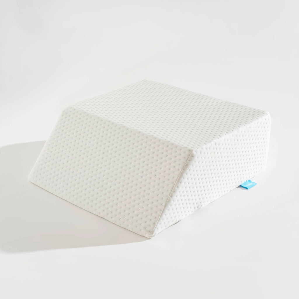 Cuscino Ergonomico Gambe in Memory Foam 61x53x20 cm Cuscino Cuneo Gambe Alzate Ortopedico per Circolazione, Gonfiore e Dolori Lombari Supporto per Schiena e Ginocchia con Federa Traspirante Rimovibile